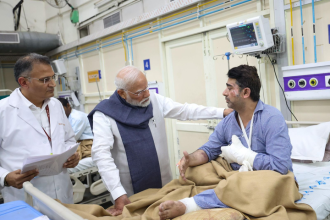 Narendra Modi visited LNJP Hospital