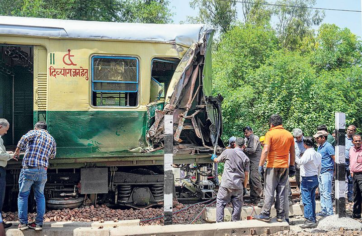 Elephants hit by Rajdhani Express in Assam
