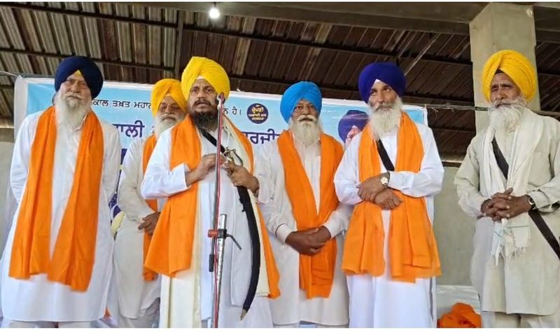 Giani Harpreet Singh addressing Akali Dal excommunication record event