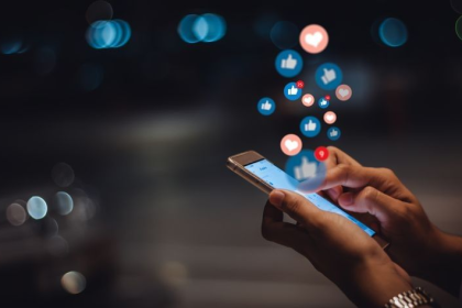 Australia social media crackdown on tech companies over child safety