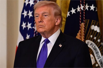 US oil refinery and pipelines highlighting the US Oil Gas Crisis situation