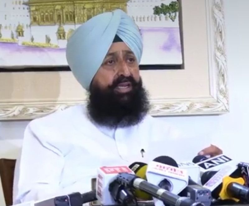 Bajwa criticizes Mann government over Punjab politics controversy