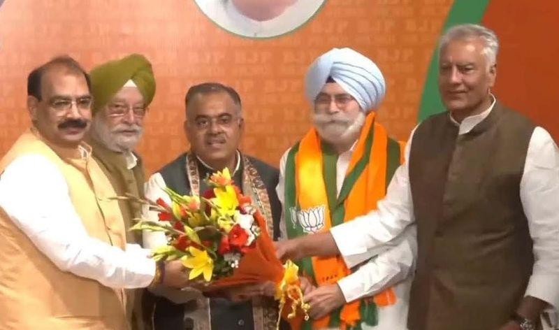 HS Phoolka joins BJP in Delhi with leaders