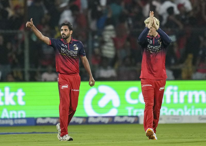 RCB beat CSK IPL match big win celebration