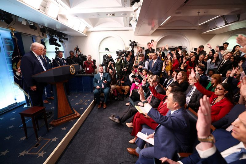 Trump warning Iran over power plants and bridges amid war tensions