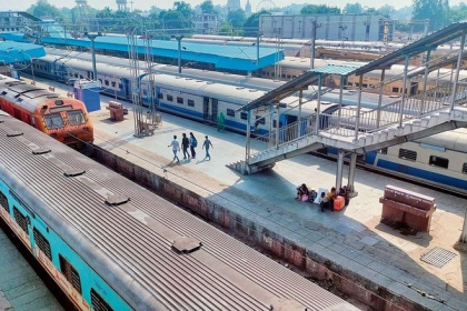 Farmers rail roko protest blocking railway tracks in Punjab