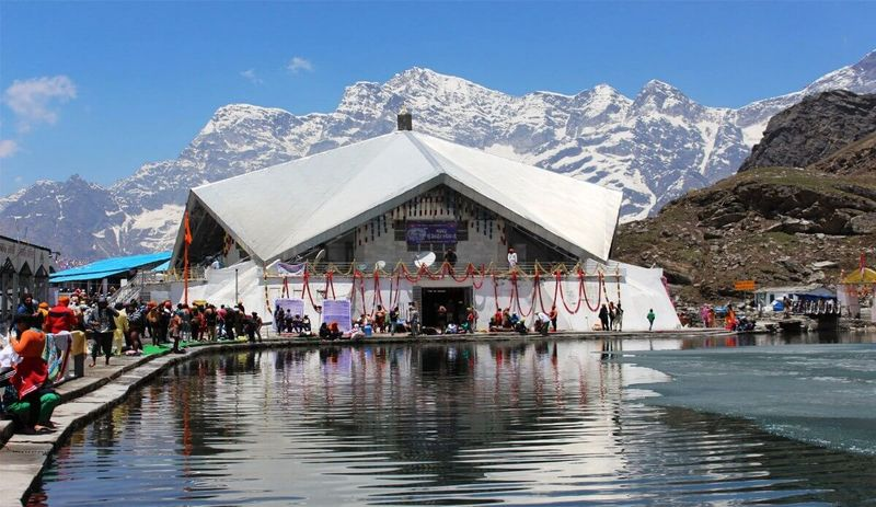 Hemkunt Sahib Yatra Begins with first jatha departing from Rishikesh under Panj Pyare leadership
