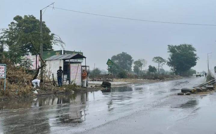 Dark clouds and stormy weather over Punjab during rain alert update