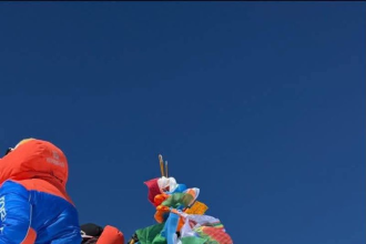 Canadian Punjabi Everest Climber Ajaypal Dhaliwal Mount Everest summit achievement