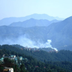 Shimla Forest Fire News showing massive forest fire in Baragaon Shimla hills