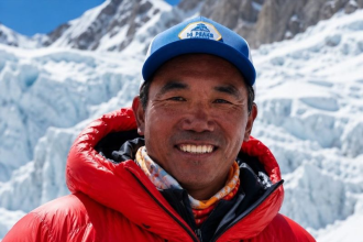 Kami Rita Sherpa celebrating Everest record after 32nd summit