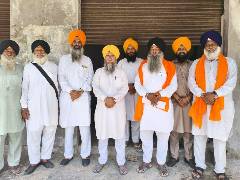 SGPC takes possession of Gurdwara Baoli Sahib shops after court order in property dispute
