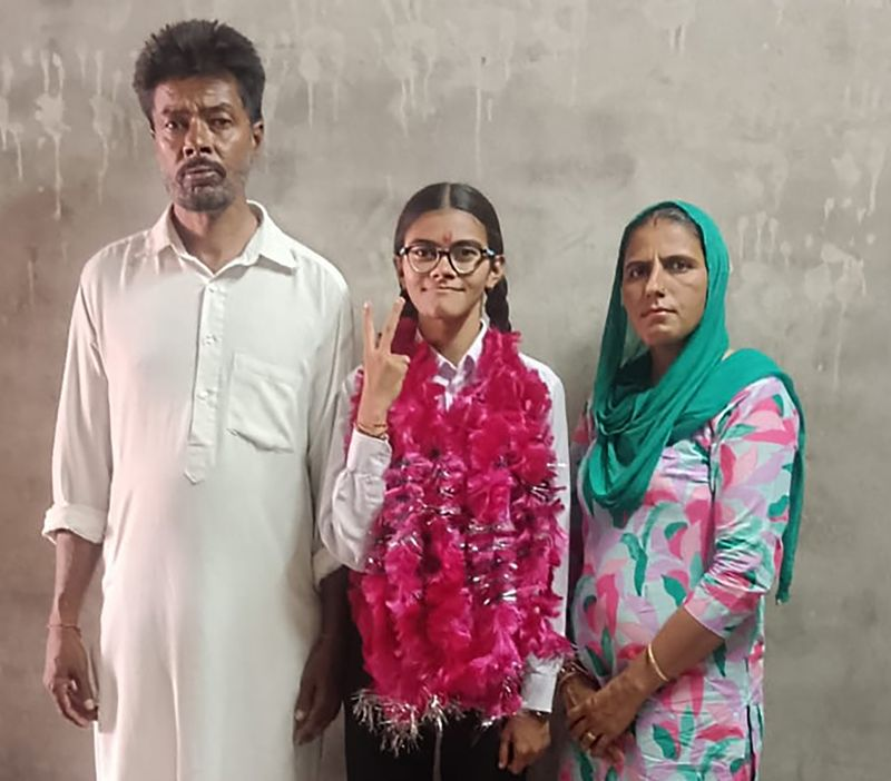 PSEB topper Harleen Sharma after scoring 646 marks in Class 10 result